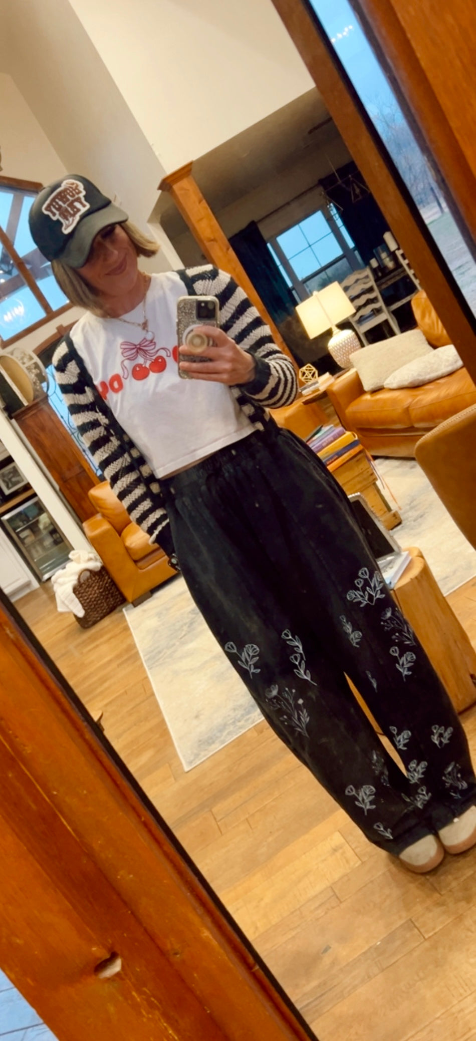 “I can buy myself flowers” barrel jeans in black