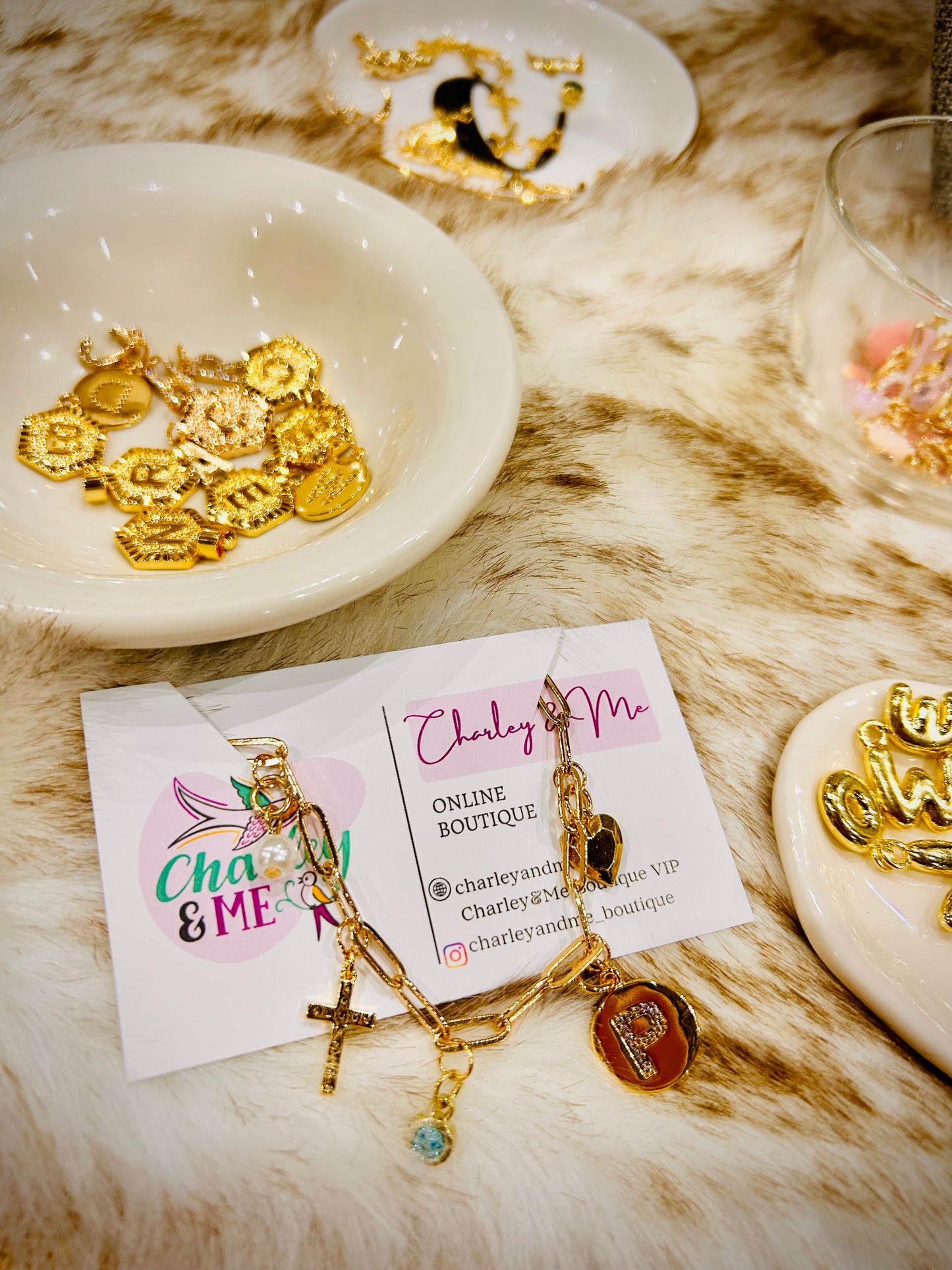 Mobile Charm Bar Reservation